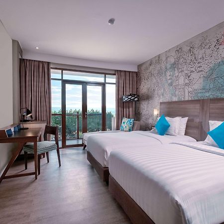 Wyndham Garden Kuta Beach Bali Екстер'єр фото