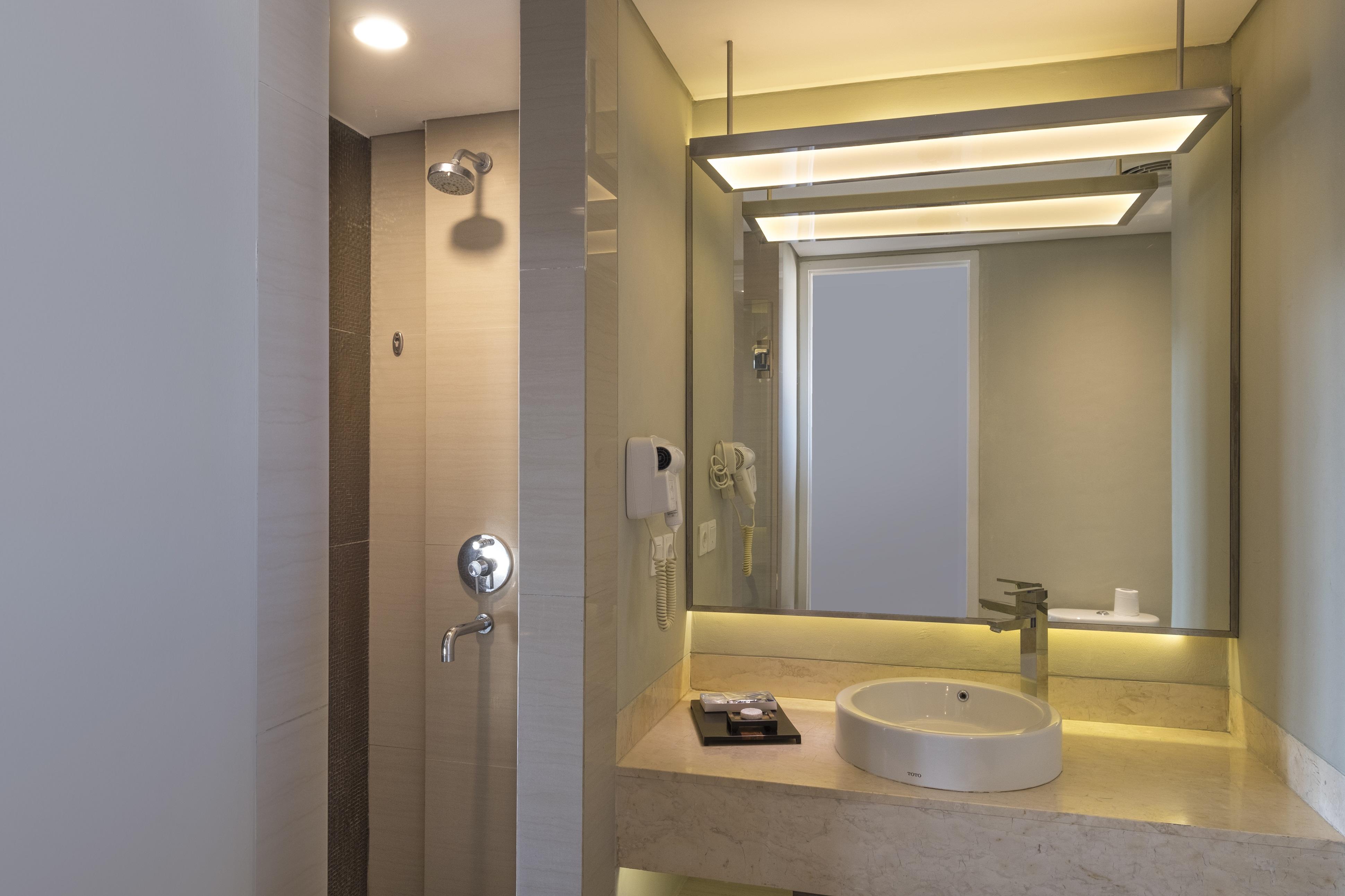 Wyndham Garden Kuta Beach Bali Екстер'єр фото