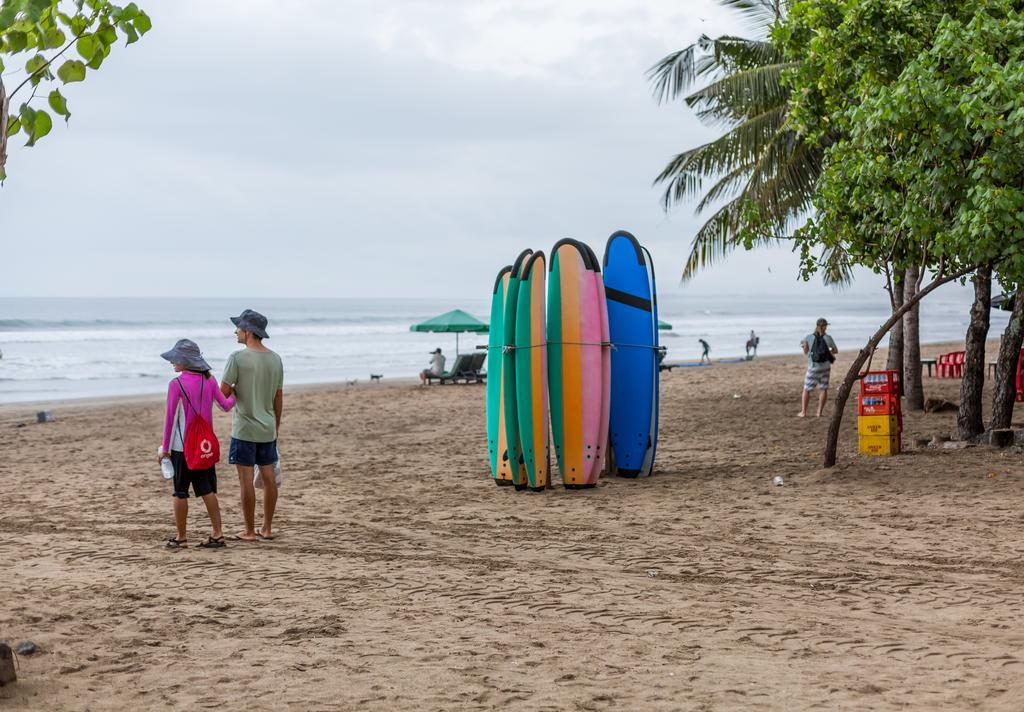 Wyndham Garden Kuta Beach Bali Екстер'єр фото