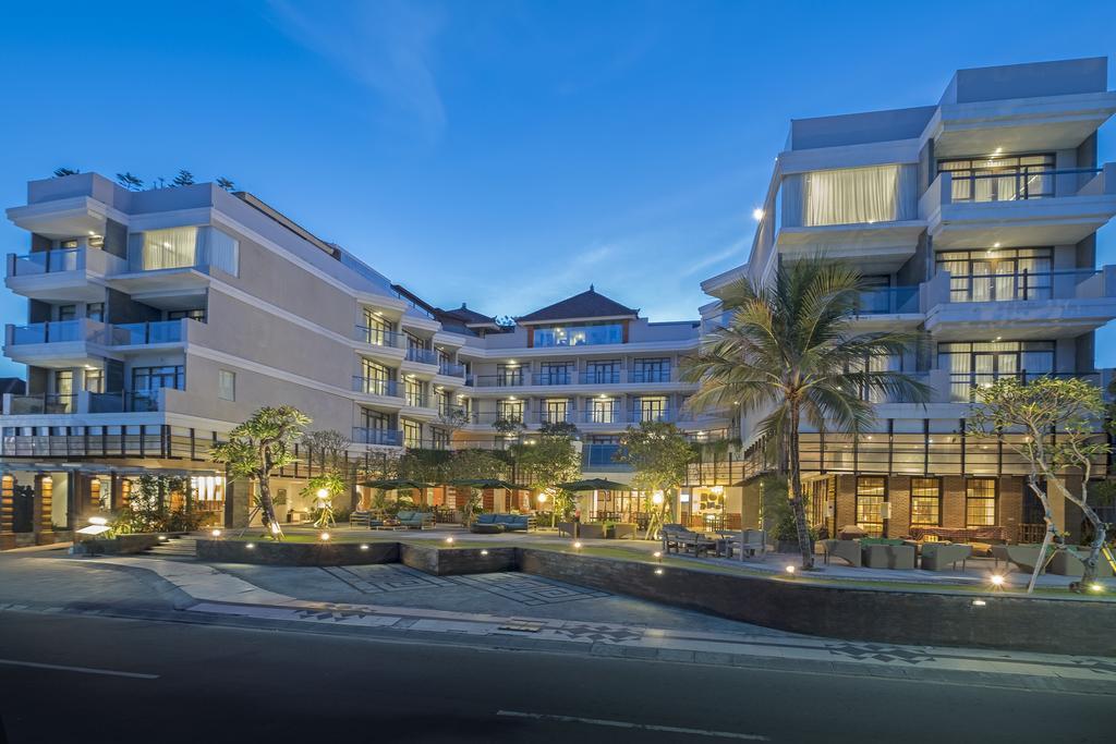 Wyndham Garden Kuta Beach Bali Екстер'єр фото